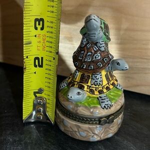 Stacked Turtle Figurine - Brown and Green